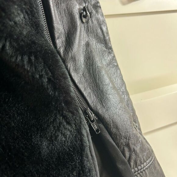 Elegant Black Leather Hooded Coat for Women Size 2 - Picture 13 of 16